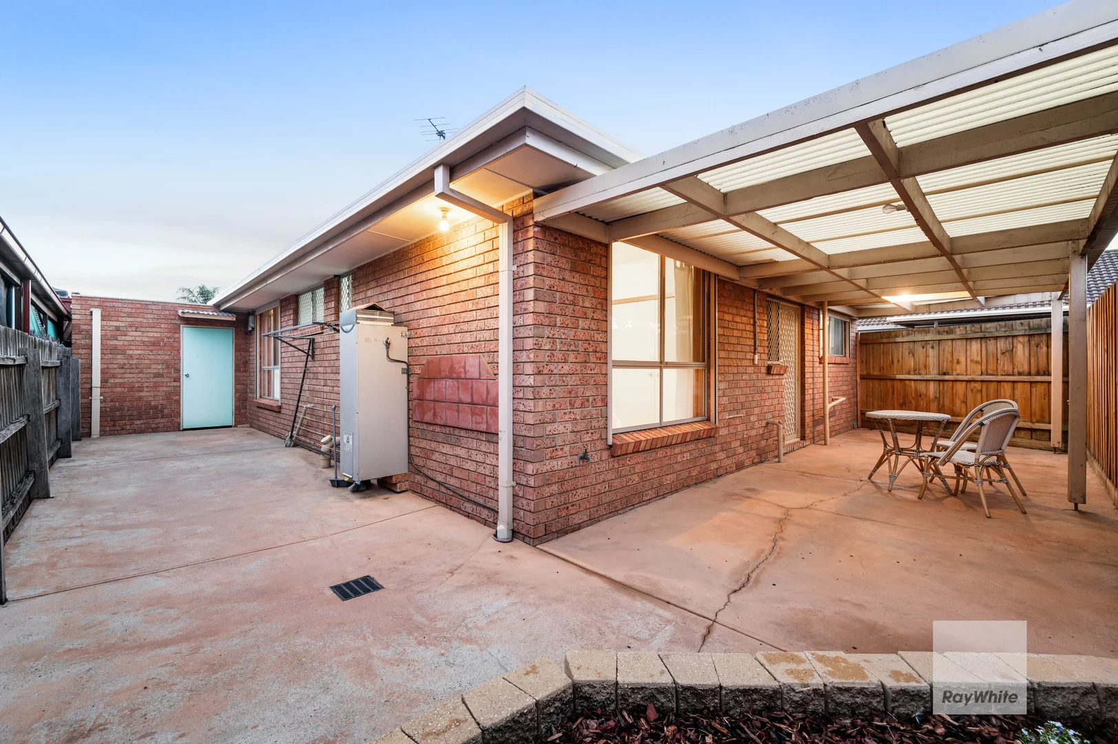 Additional image 15 of 1/98 Lenoak Street, Gladstone Park VIC 3043