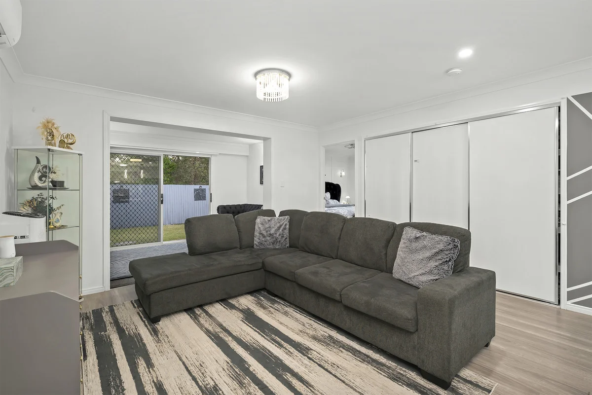Additional image 8 of 100 Mount Huntley Street, Park Ridge QLD 4125