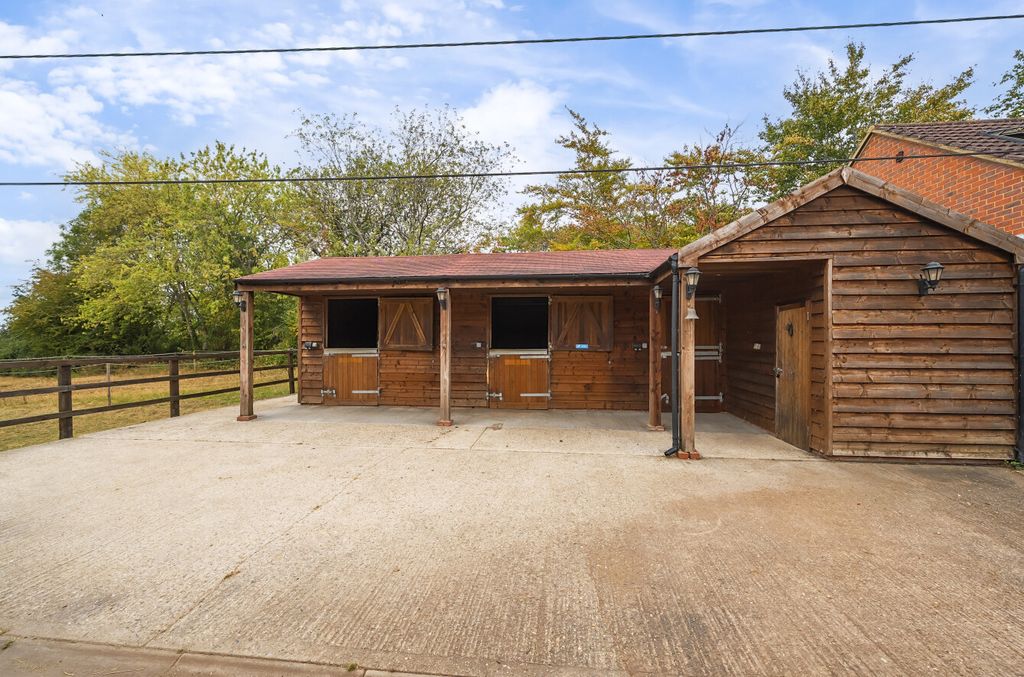 Additional image 19 of 6 bed detached house for saleGoughs Barn Lane, Jealotts Hill, Warfield, Berkshire RG42