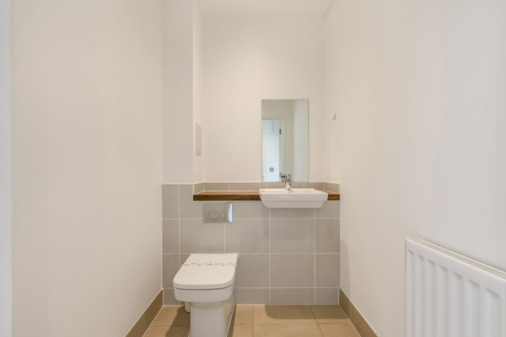 Additional image 16 of 4 bed end terrace house for saleReynard Way, Brentford TW8