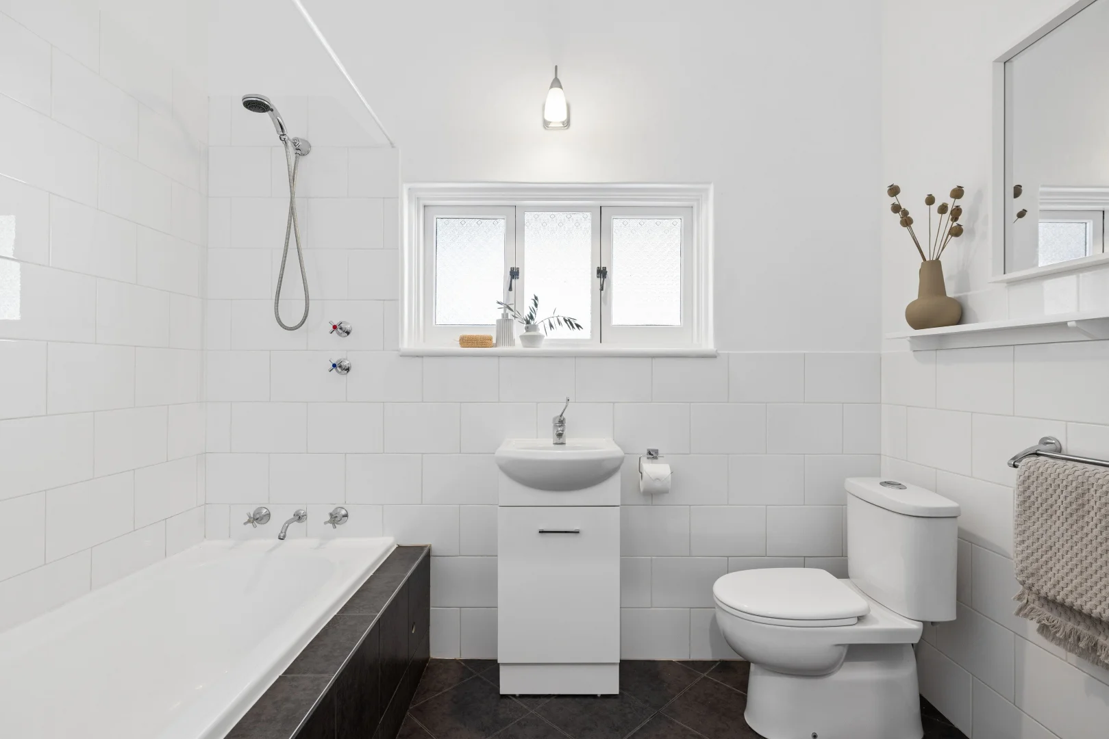 Additional image 11 of 28-28A Onkaparinga Valley Road, Charleston SA 5244