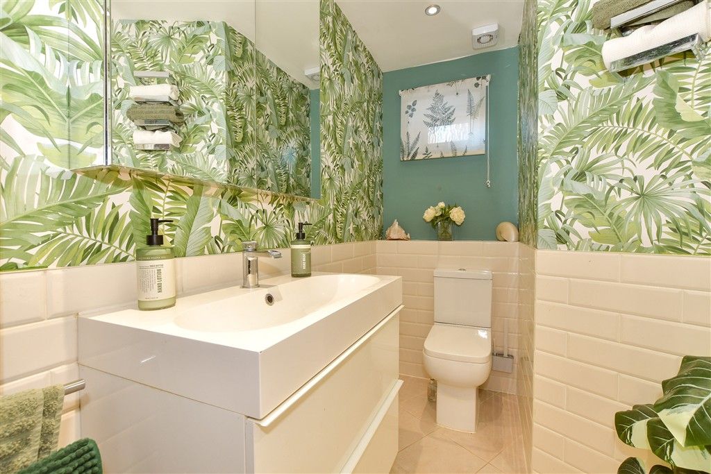 Additional image 9 of 2 bed flat for saleKings Parade, Bognor Regis, West Sussex PO21