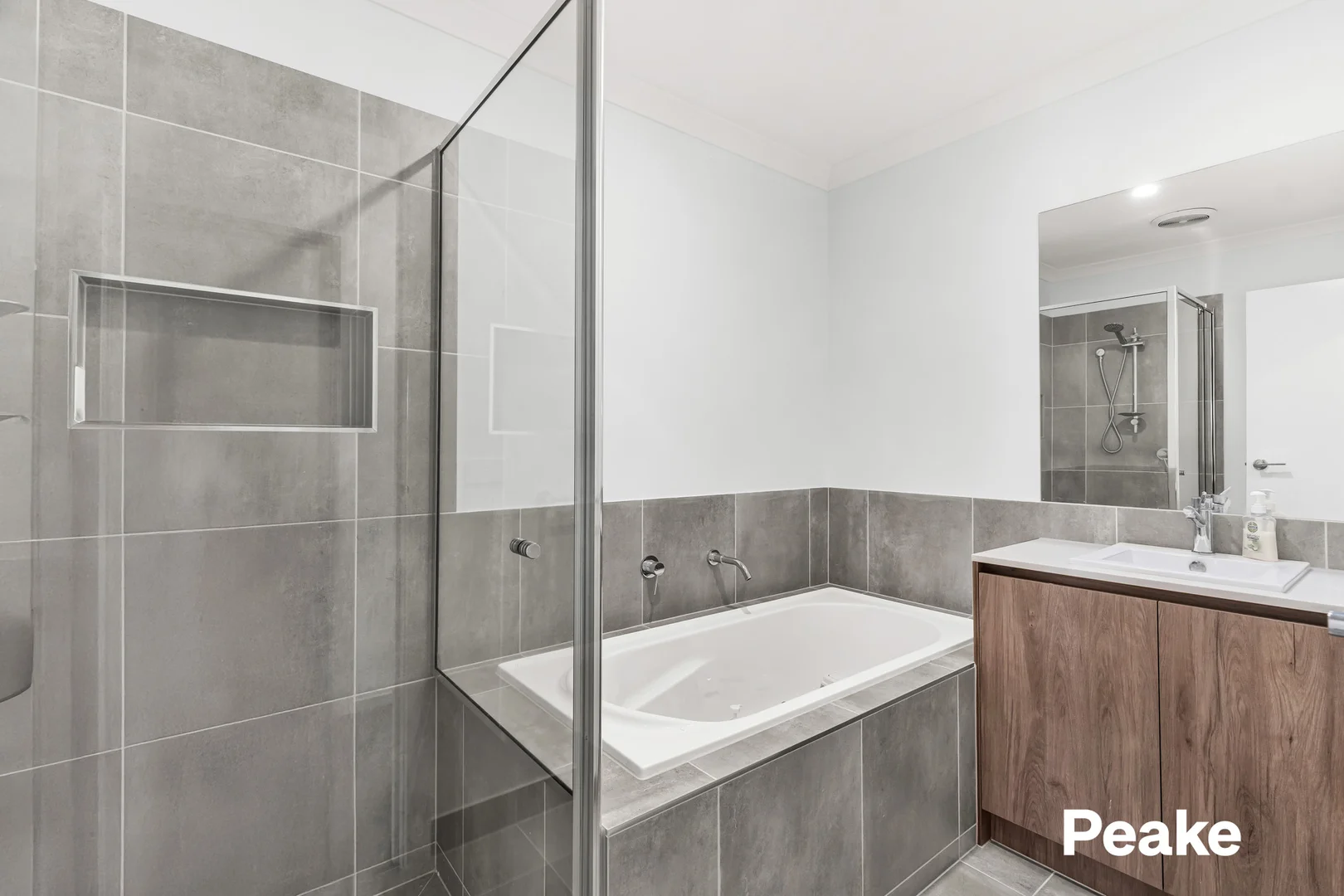 Additional image 13 of 107 Picnic Avenue, Clyde North VIC 3978