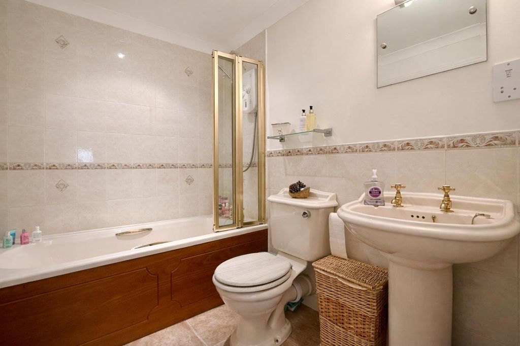 Additional image 13 of 3 bed flat for saleMoorings Reach, Brixham TQ5