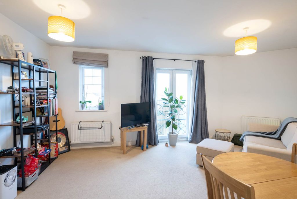 Additional image 3 of 2 bed flat for saleRiverside Close, Bridgwater TA6