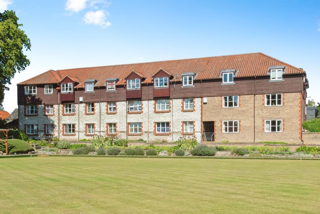 2 bed flat for saleKings Court, Thetford IP24