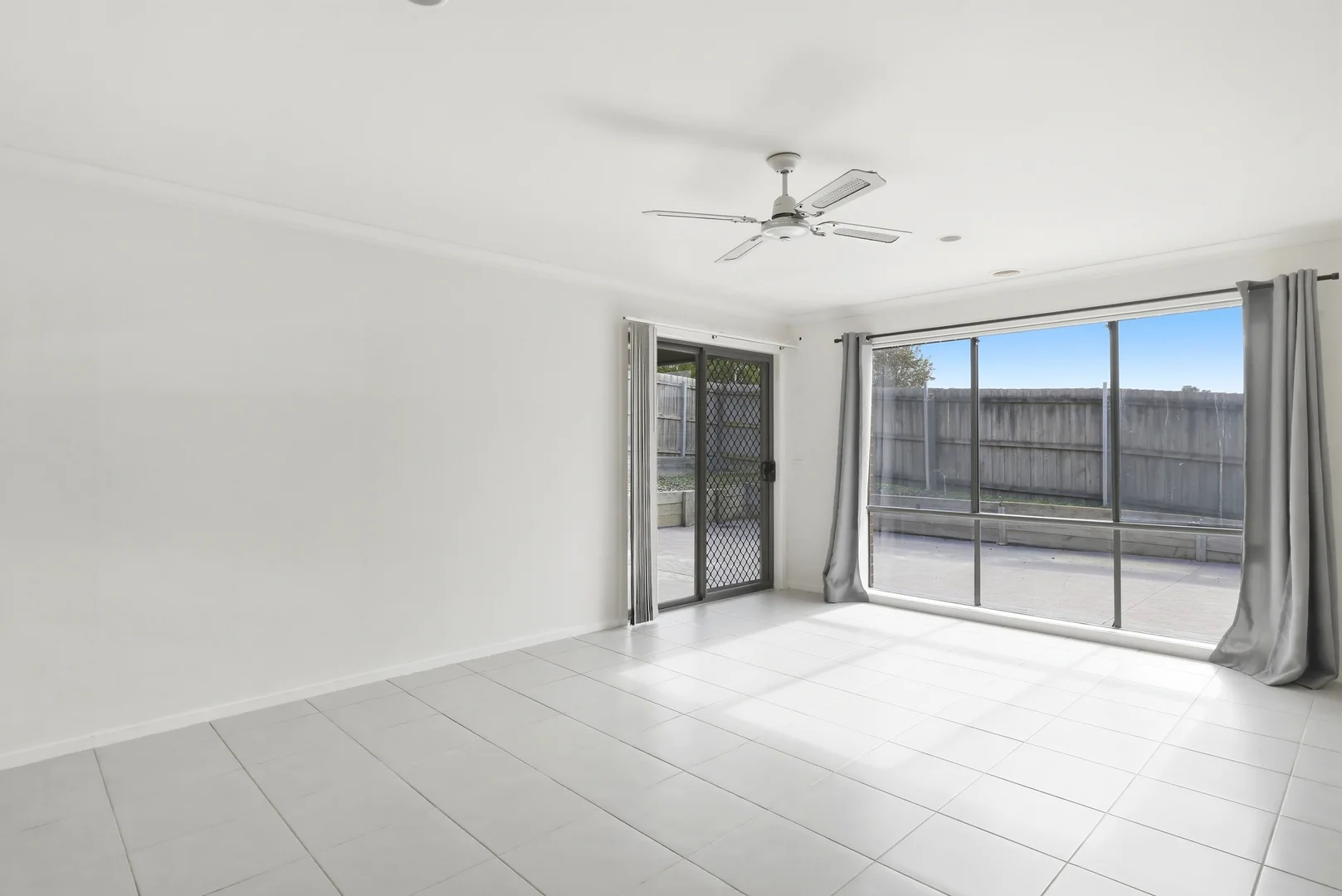Additional image 4 of 14 St Mellion Close, Sunbury VIC 3429