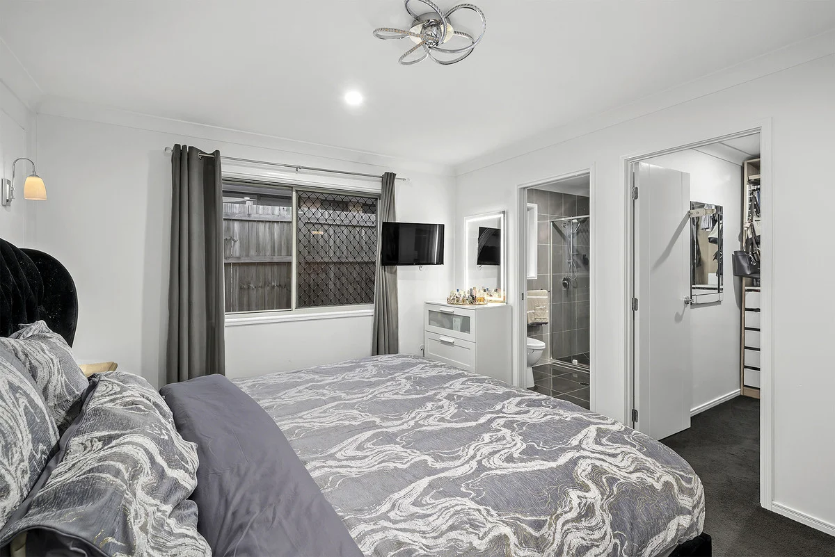 Additional image 13 of 100 Mount Huntley Street, Park Ridge QLD 4125
