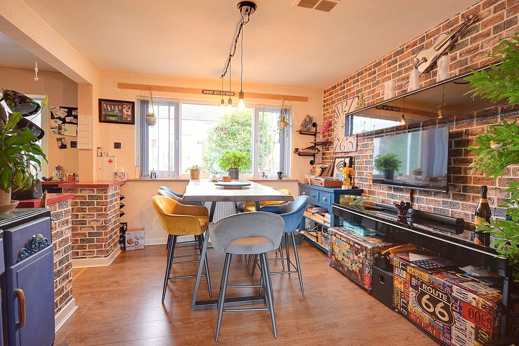 Additional image 4 of 2 bed semi-detached house for saleWood View Grove, Brighouse, West Yorkshire HD6