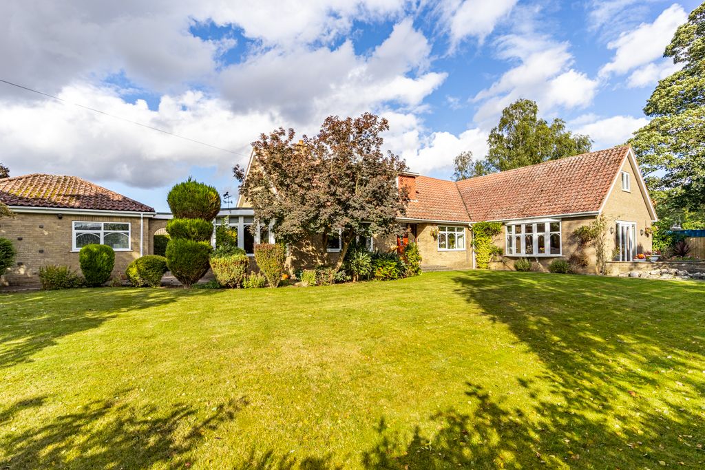 Additional image 3 of 5 bed detached bungalow for salePark Road, Boston PE21