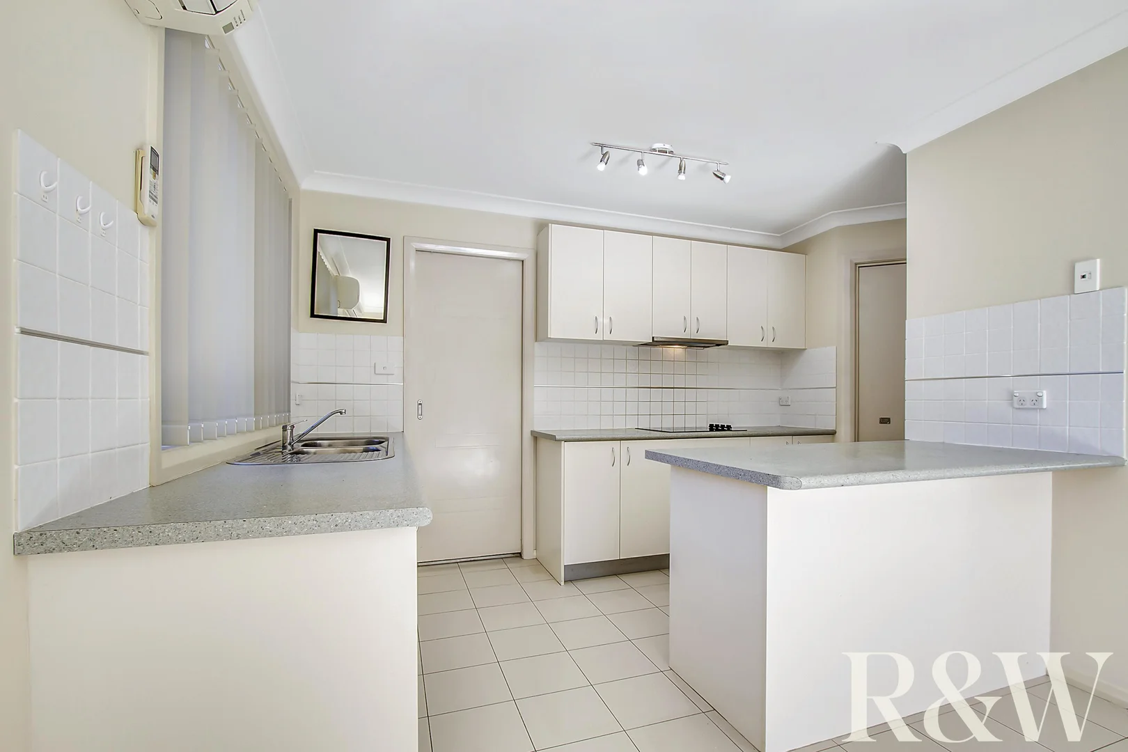 Additional image 3 of 1/164-166 Canberra Street, St Marys NSW 2760