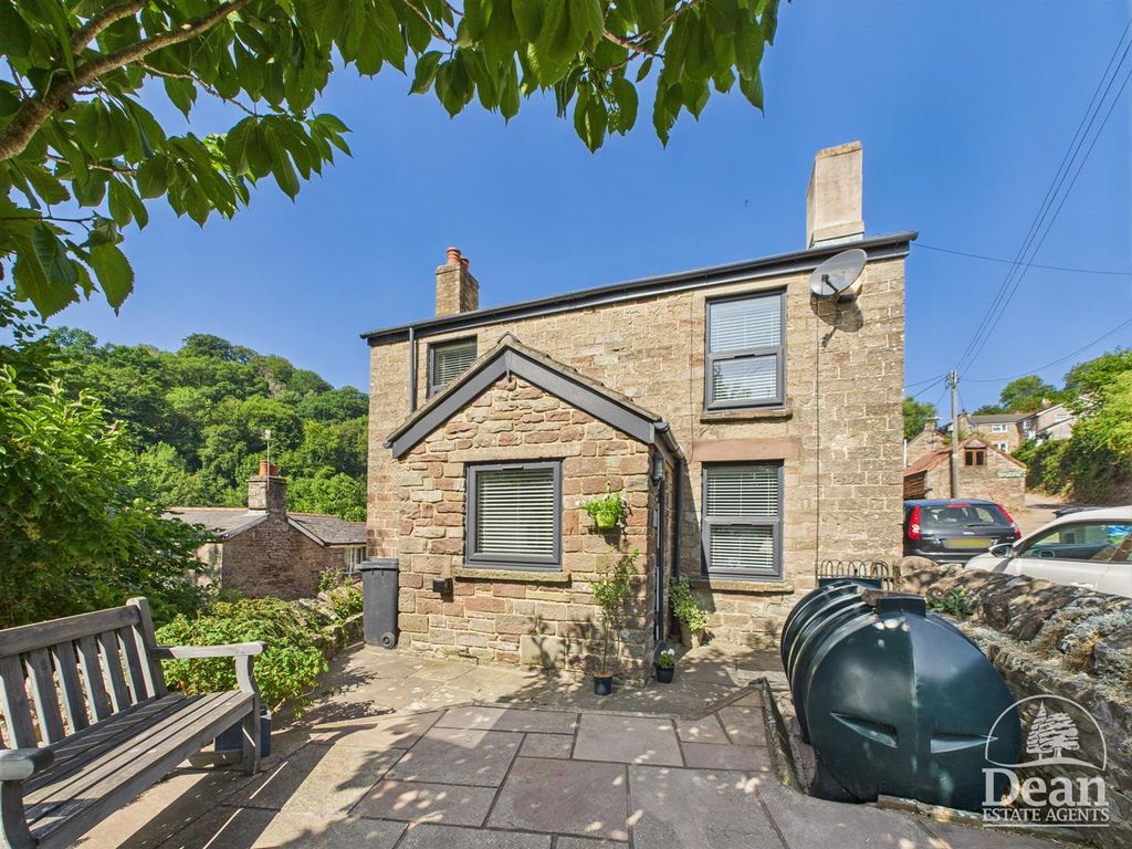 3 bed cottage for saleNew Road, Blakeney GL15
