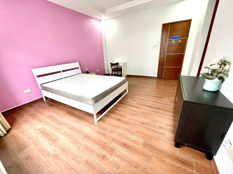 Co-Living HUGE Master Bedroom @ Starlight Road photo 2