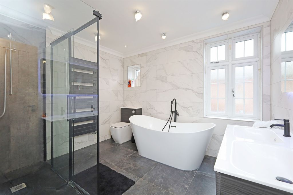Additional image 14 of 3 bed detached house for saleSleaford Road PE21