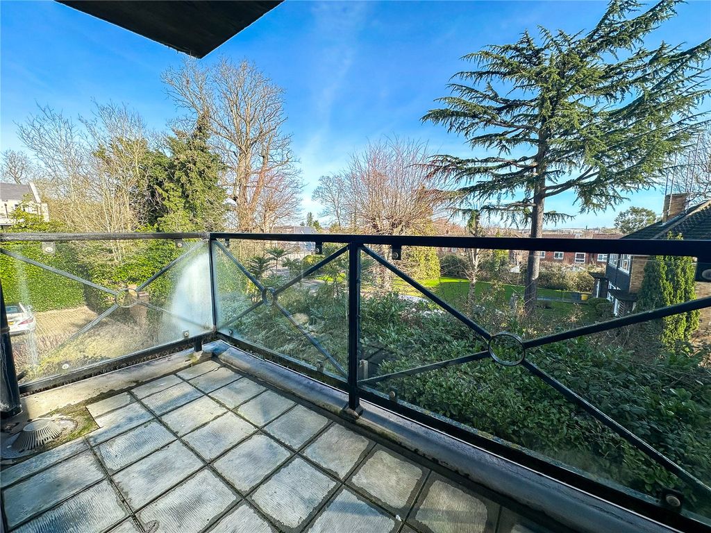 Additional image 10 of 2 bed flat for saleAllum Lane, Elstree, Borehamwood, Hertfordshire WD6