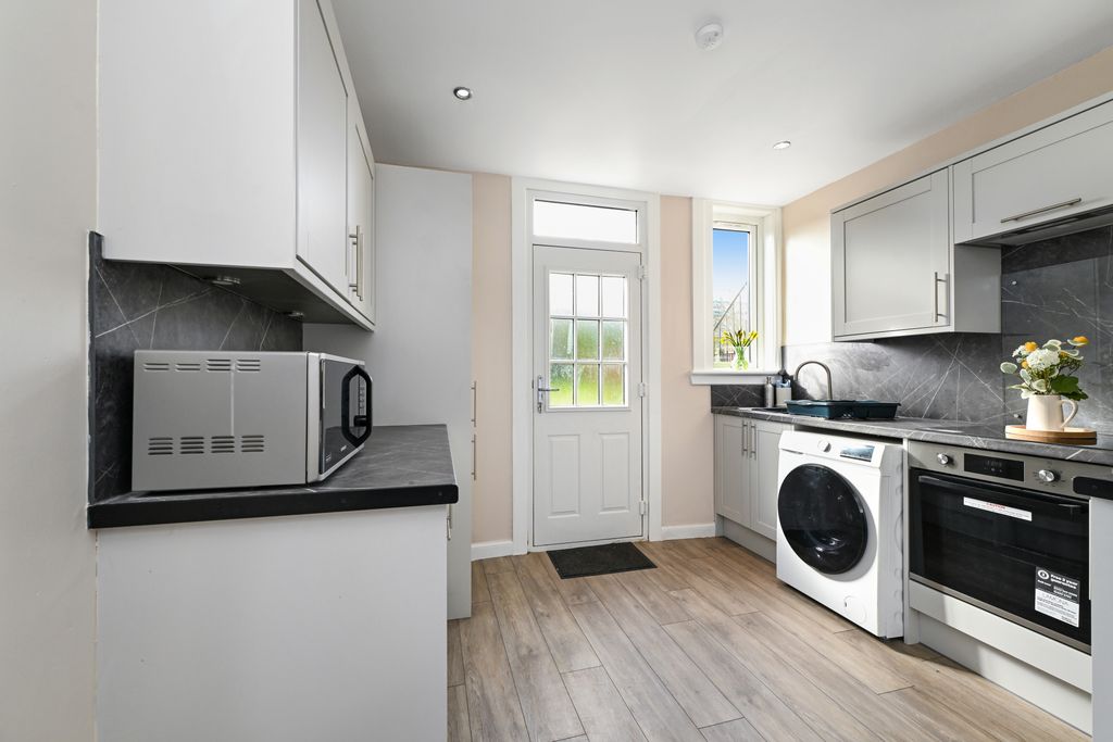 Additional image 6 of 2 bed flat for sale17 Moorfoot View, Bonnyrigg EH19