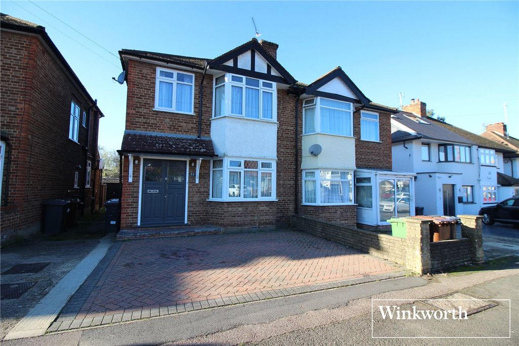 3 bed semi-detached house for saleBullhead Road, Borehamwood, Hertfordshire WD6