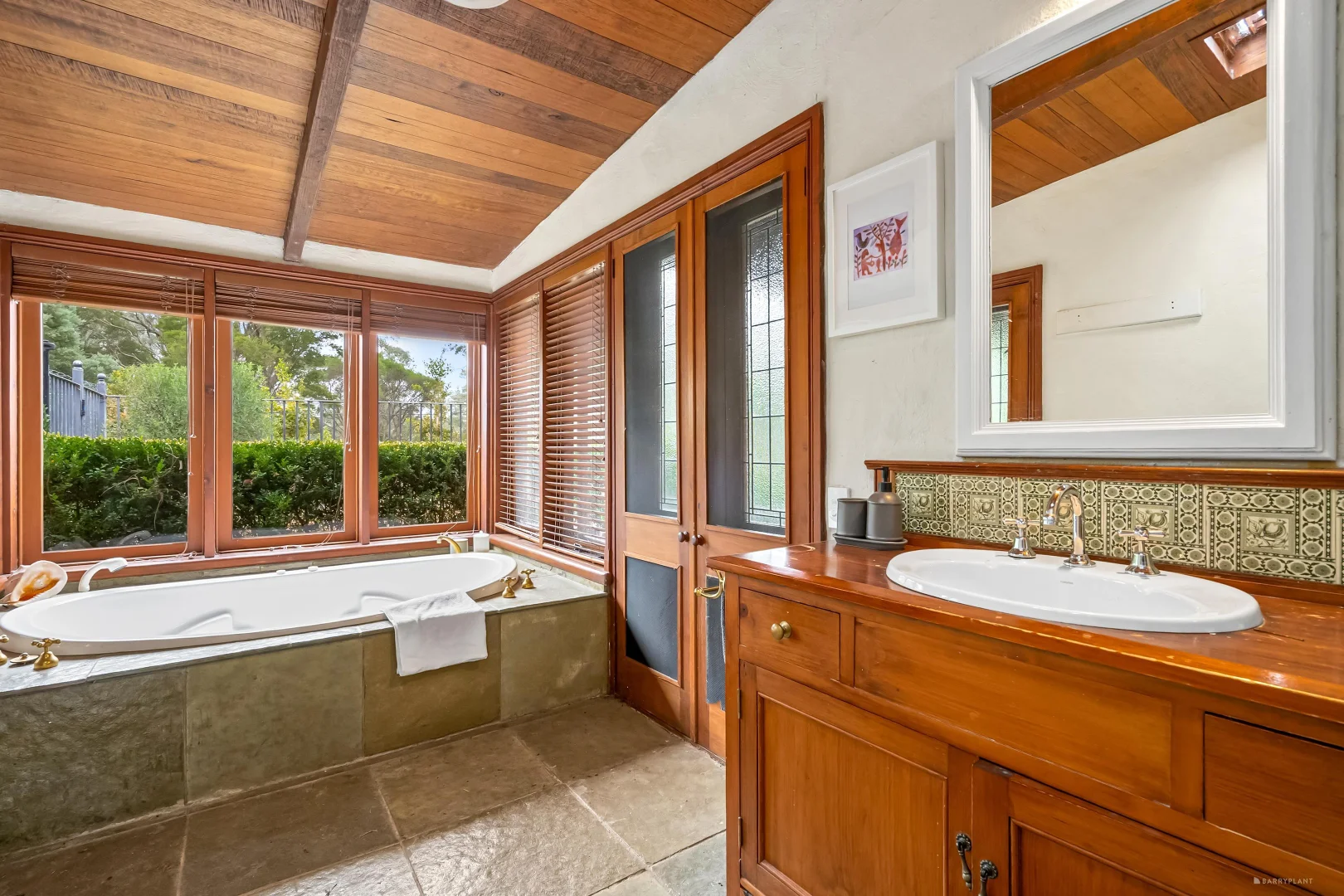 Additional image 16 of 10 Menzies Road, Kangaroo Ground VIC 3097