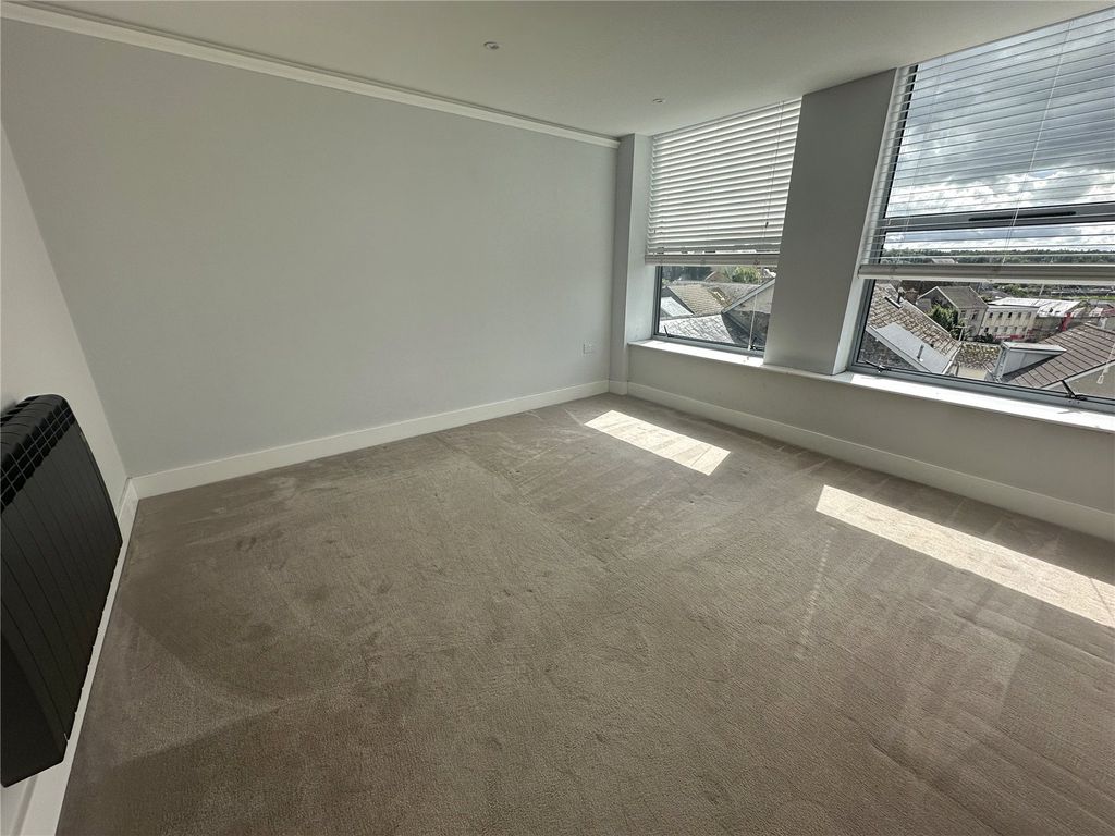 Additional image 7 of 2 bed flat for saleRed Street, Carmarthen, Carmarthenshire SA31