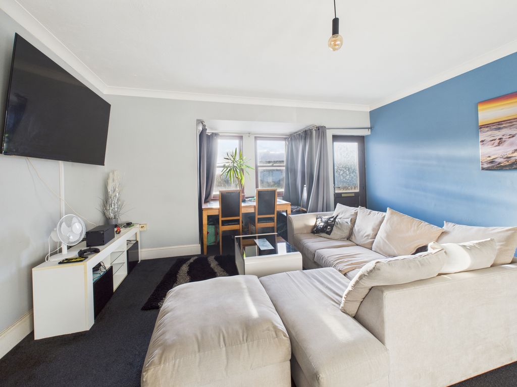 1 bed flat for saleKiming, Stratton Road EX23 photo 2