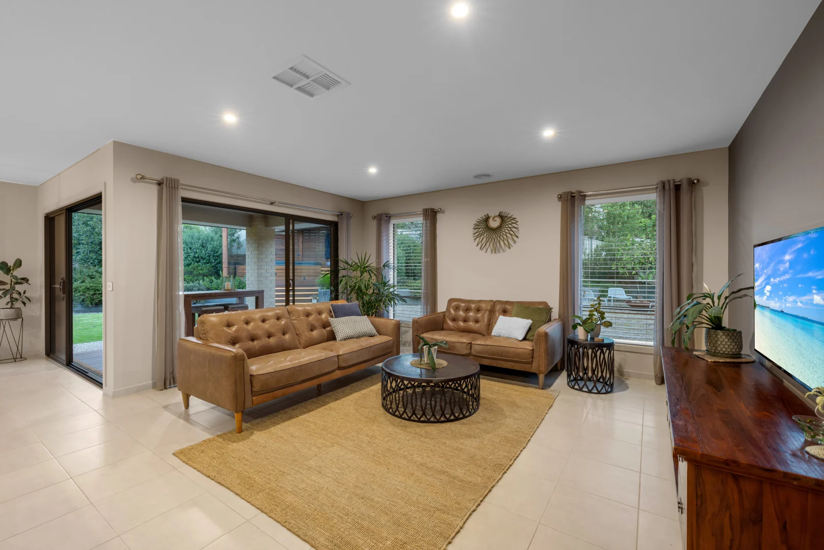 Additional image 4 of 2 Spring Place, Drouin VIC 3818