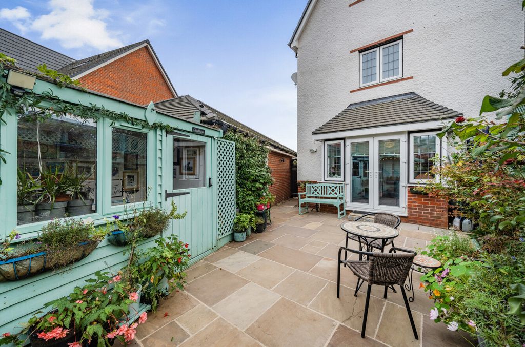 Additional image 17 of 4 bed detached house for saleSt. Georges Park, Binfield, Bracknell, Berkshire RG42
