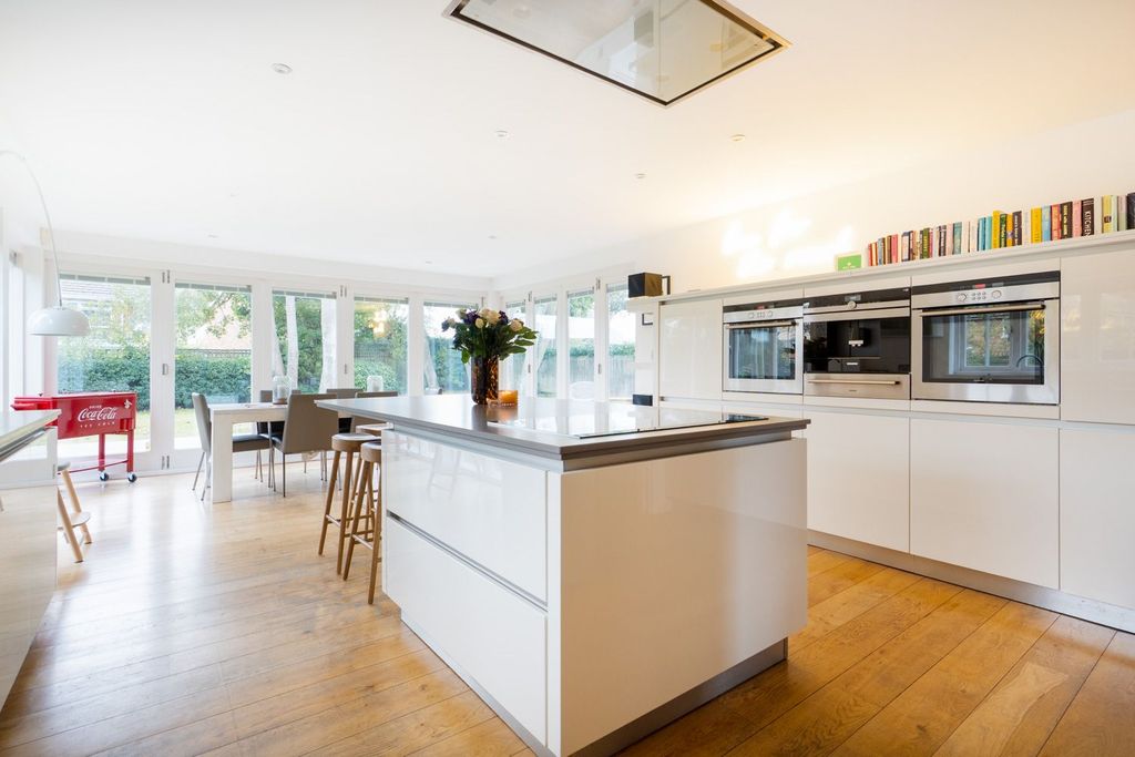 Additional image 7 of 5 bed detached house for saleElmwood Close, Broadstairs CT10