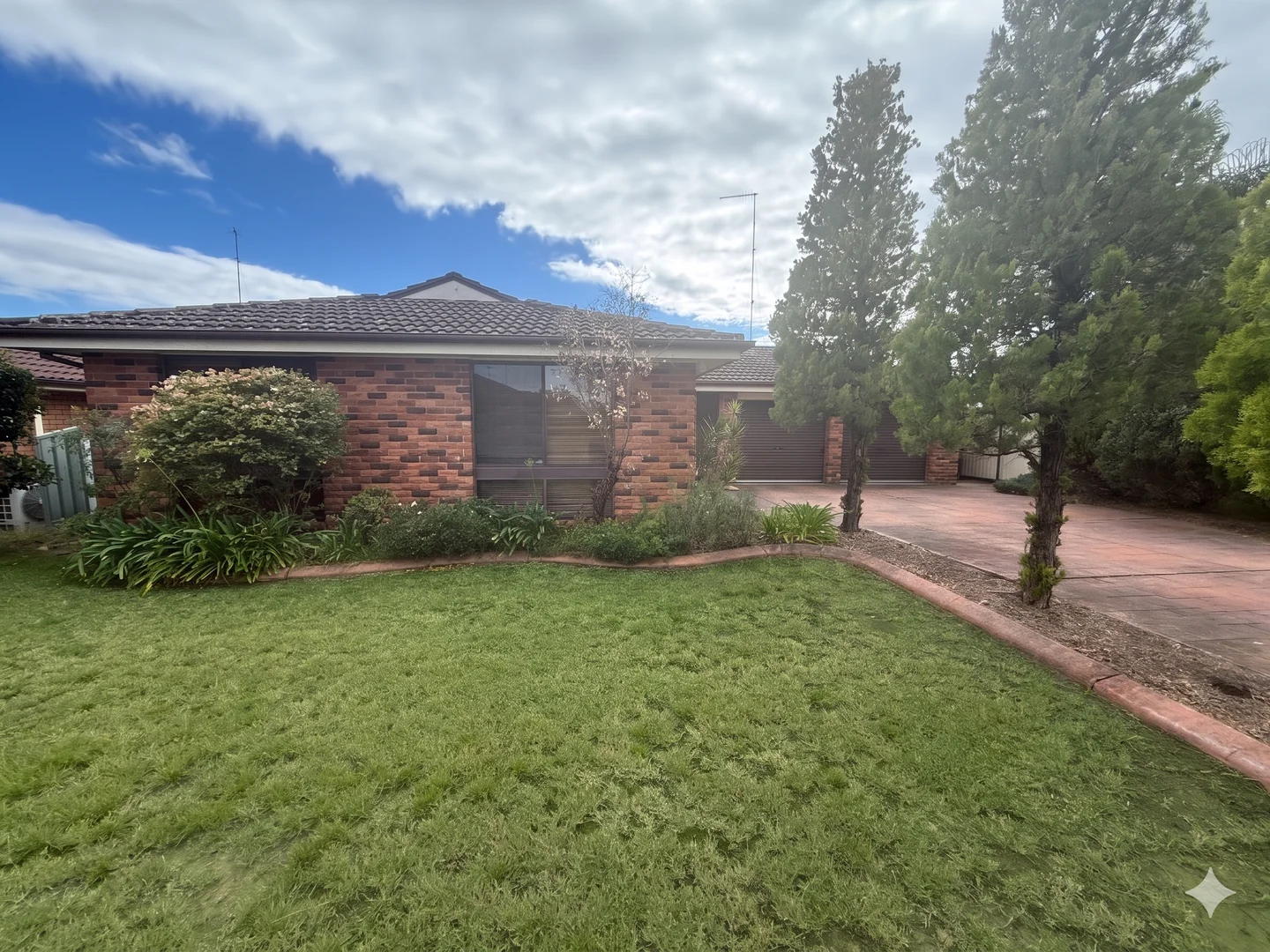 24 Clyde Avenue, St Clair NSW 2759