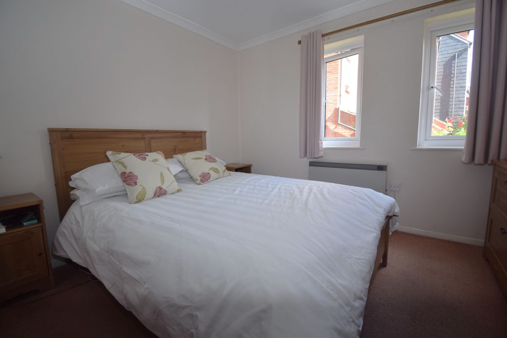 Additional image 7 of 2 bed flat for saleDrakes Close, Bridgwater TA6