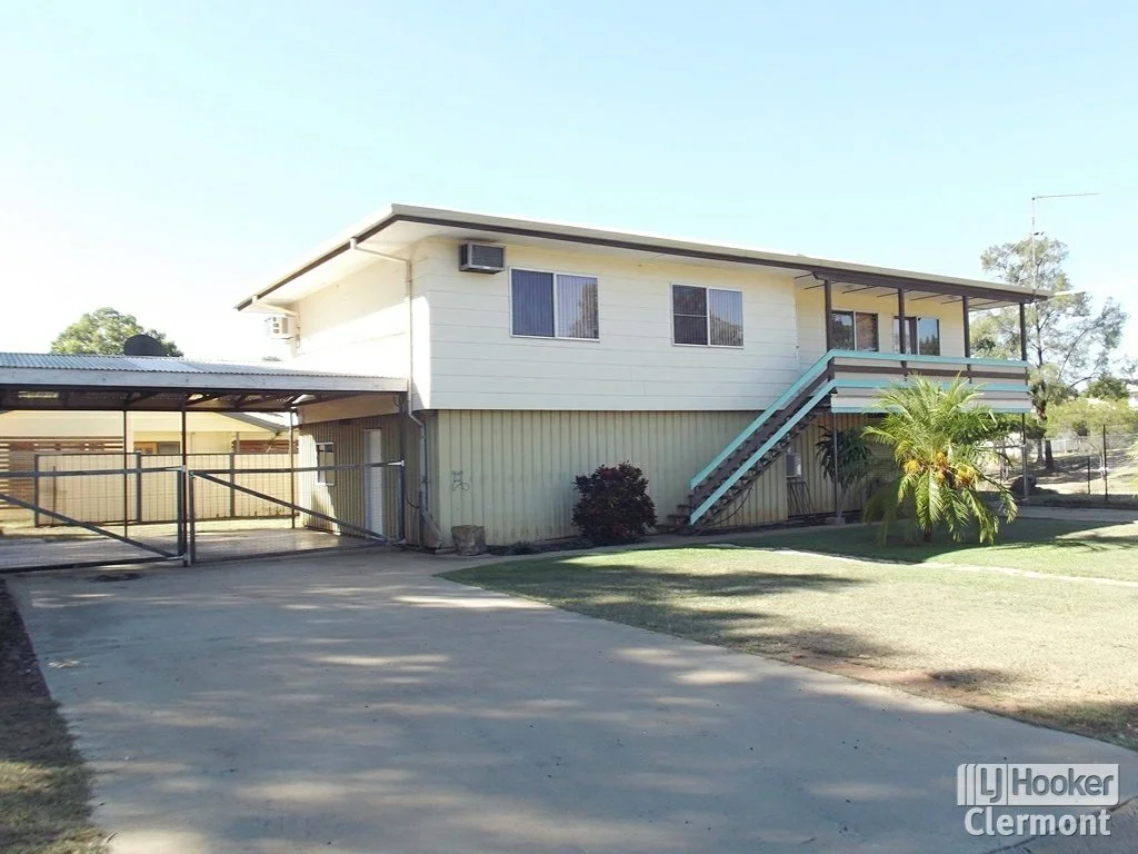 8 Samson Street, Clermont QLD 4721