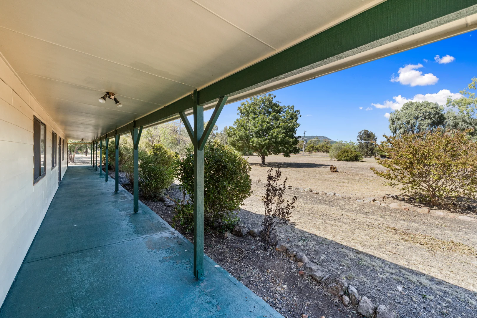 27 Stanley Crescent, Quirindi NSW 2343 photo 5