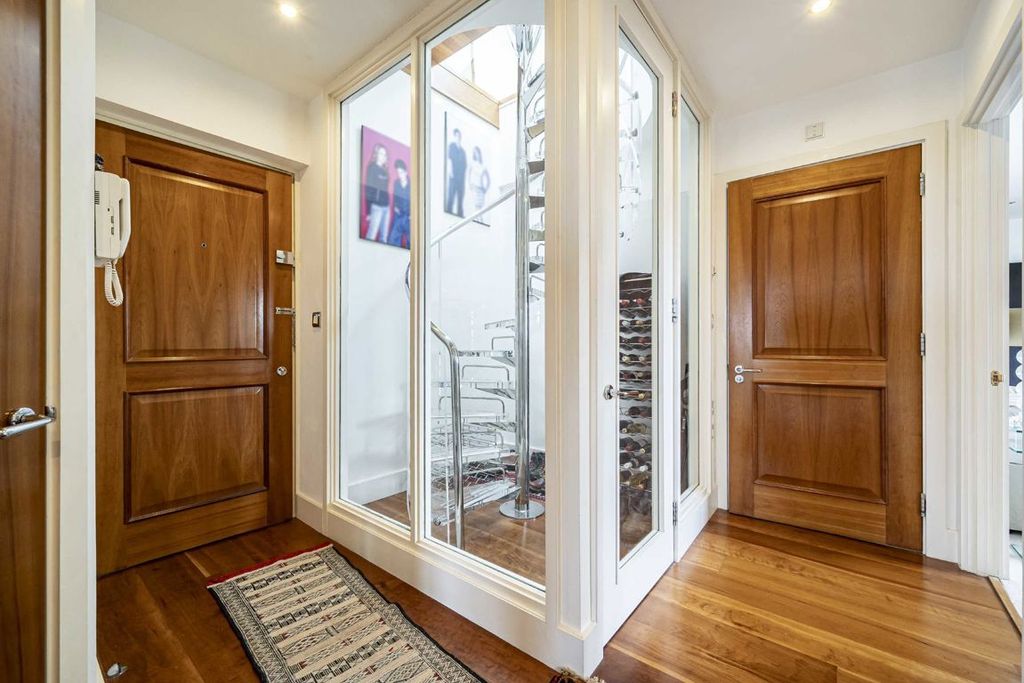 Additional image 8 of 3 bed flat for saleStrand Drive, Kew TW9