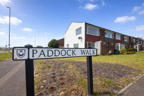 Paddock Walk, Watersedge Park PO6