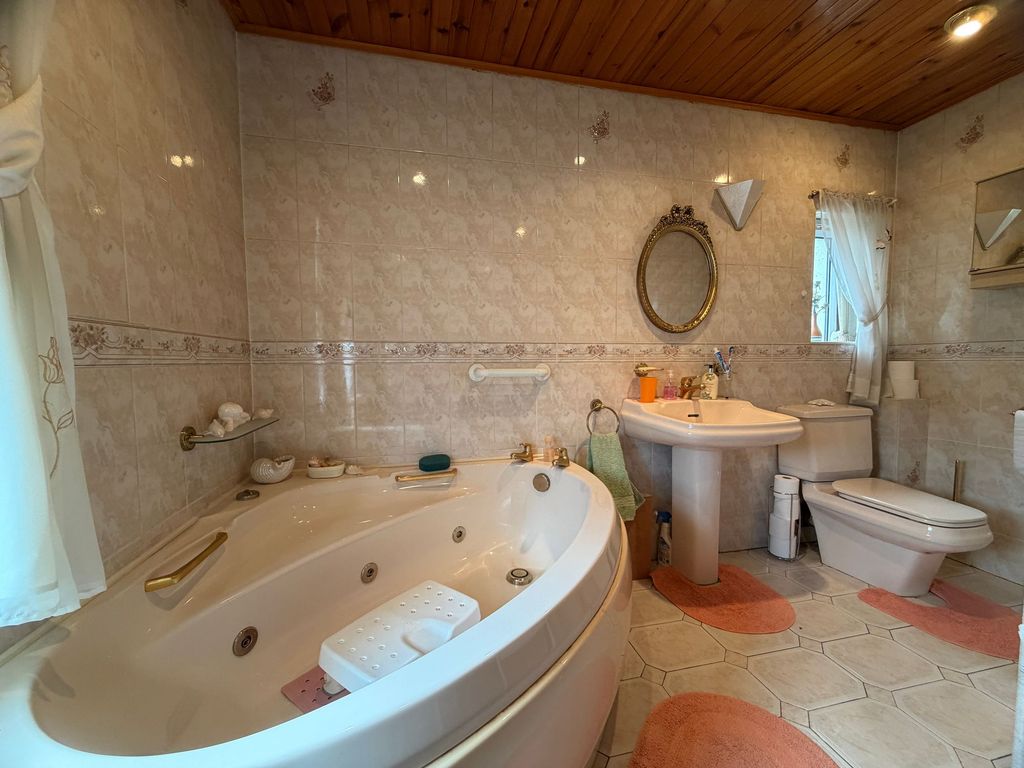 Additional image 17 of 5 bed semi-detached house for saleKirk Road, Wishaw ML2