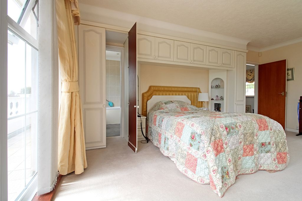 Additional image 20 of 4 bed detached house for saleThe Drive, Craigweil Private Estate, Aldwick, West Sussex PO21