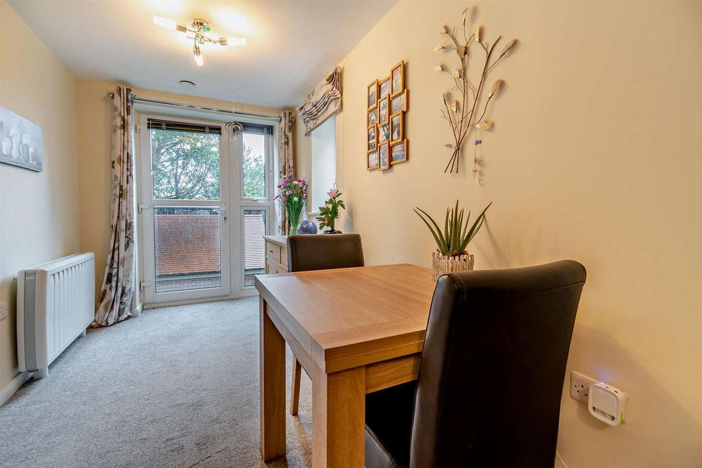 Additional image 4 of 1 bed flat for saleChestnut Court, 99 Martongate, Bridlington YO16