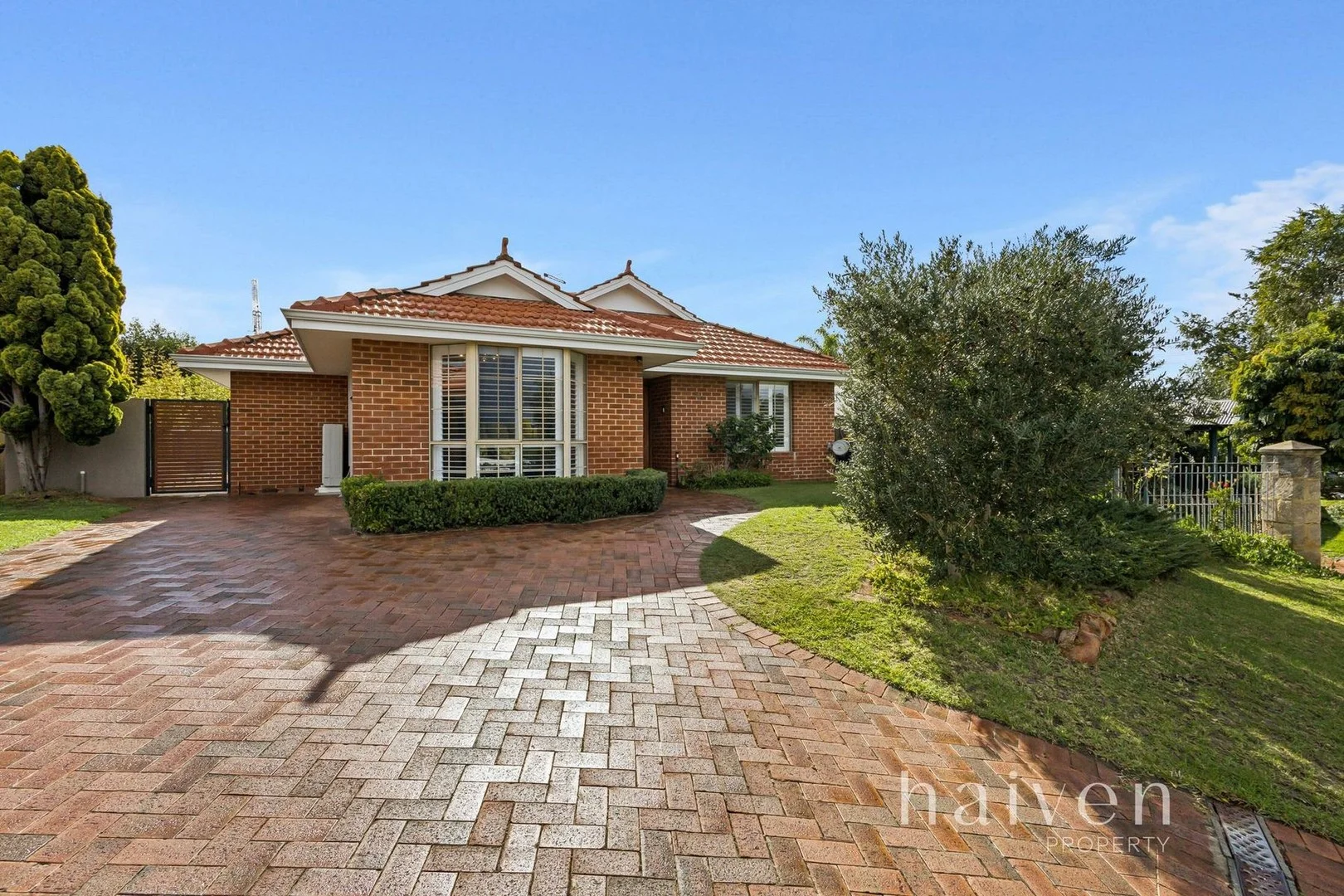 4 Beagle Close, Mosman Park WA 6012