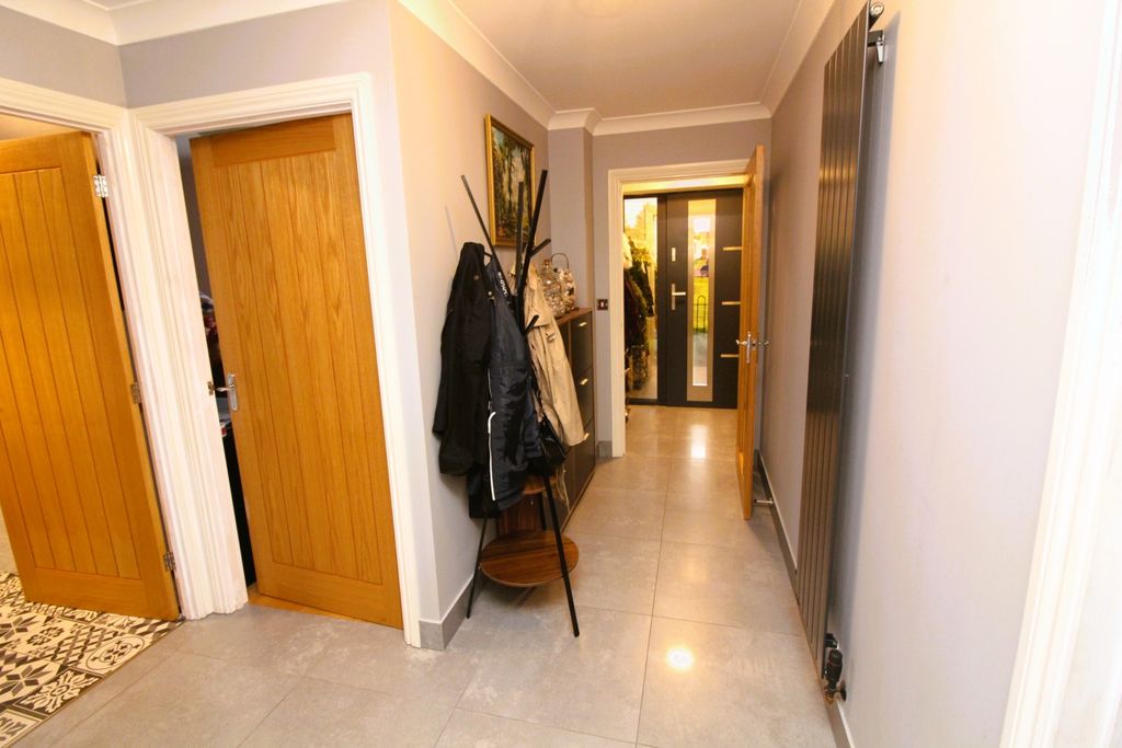 Additional image 6 of 4 bed detached house for sale2 Stockmoor Drive, Bridgwater TA6