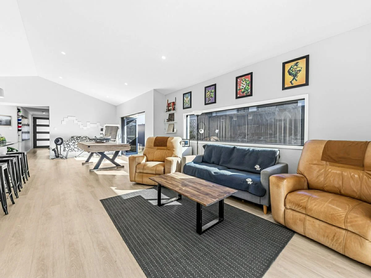 35 Escalade Circuit, Pallara QLD 4110 photo 4