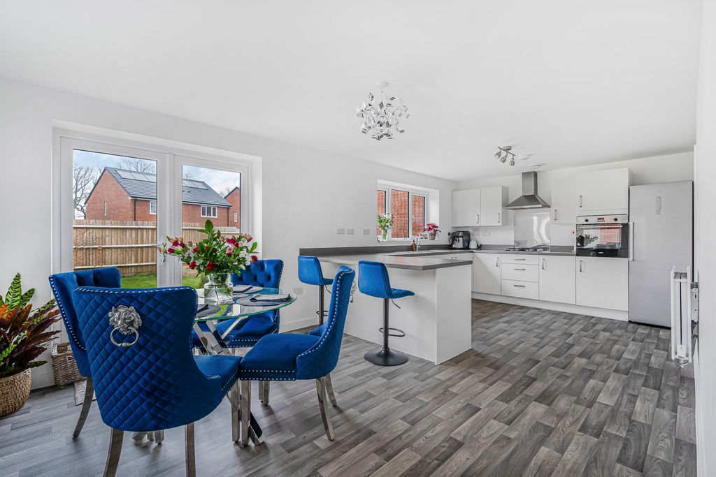 Additional image 3 of 4 bed detached house for saleMiles Road, Bordon, Hampshire GU35