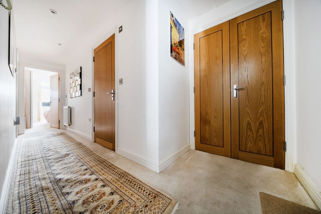 Additional image 14 of 2 bed flat for saleAldwick Avenue, Aldwick, Bognor Regis PO21