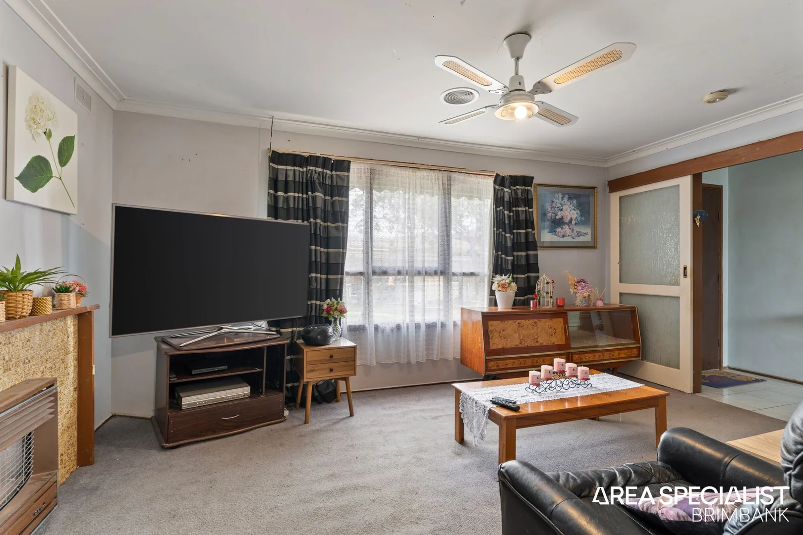 10 Phyllis Parade, Deer Park VIC 3023 photo 2