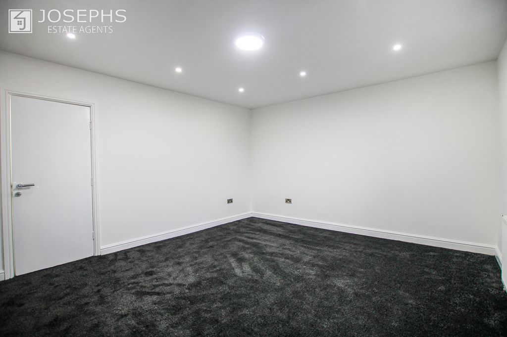 Additional image 17 of 5 bed end terrace house for saleEllesmere Road, Bolton BL3