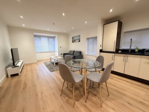 540 Uxbridge Road, Paddington, Greater London HA5