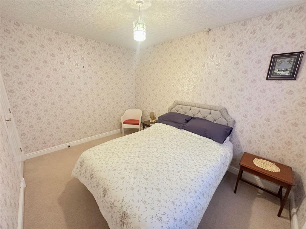 Additional image 22 of 3 bed detached bungalow for saleHoward Gardens, Brampton CA8
