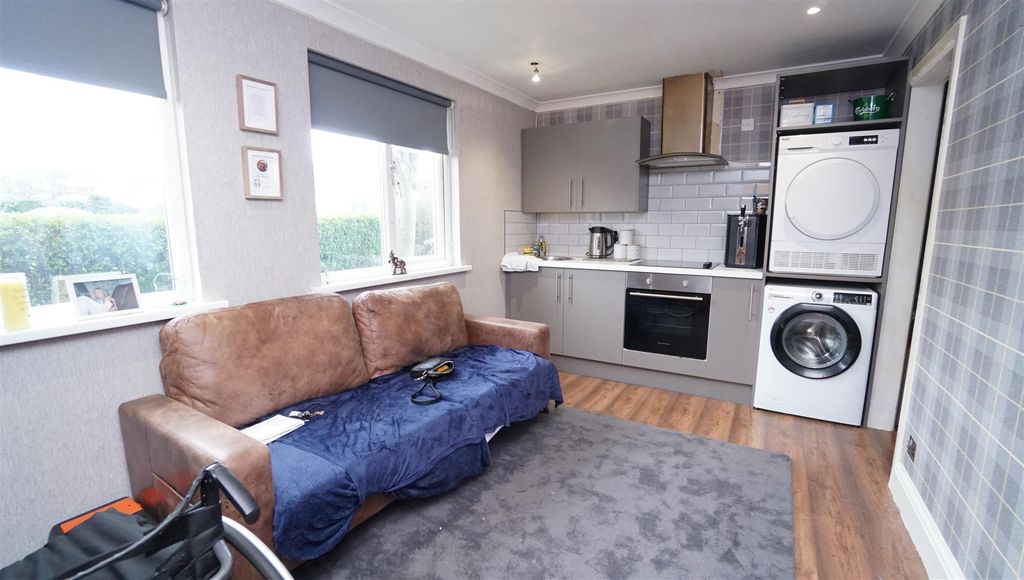 Additional image 2 of 1 bed flat for saleSanta Monica Grove, Idle, Bradford BD10