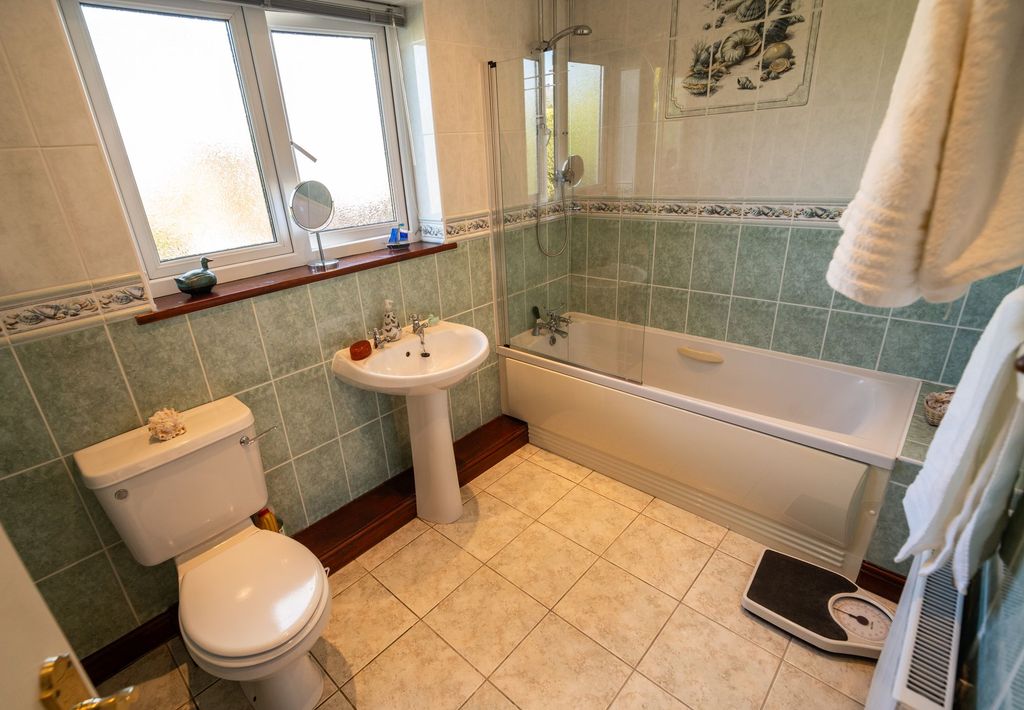 Additional image 18 of 4 bed detached bungalow for saleClos Winifred, Borth SY24