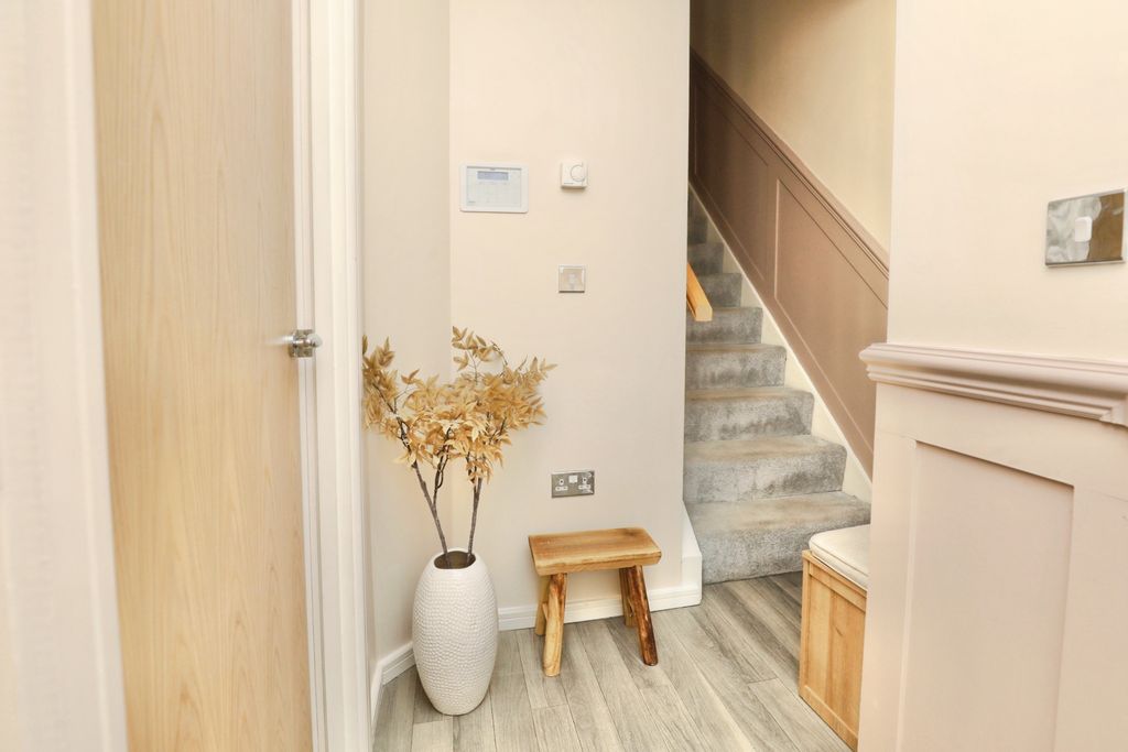 Additional image 8 of 3 bed semi-detached house for saleGrange Lane, Liverpool L25