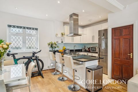 Spooners Mews, Acton W3