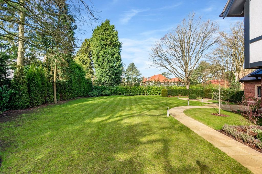 Additional image 19 of 7 bed detached house for saleBroadway, Hale WA15